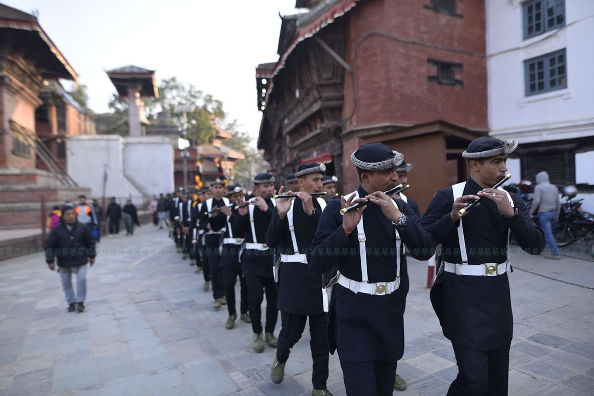 https://raracms.setopati.com/uploads/shares/2020/sujita/holi suru/holi (1).jpg